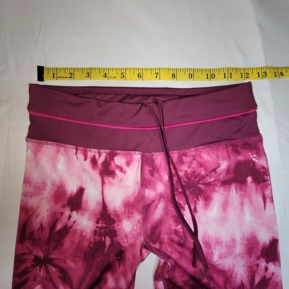 Danskin Now Cranberry Tie-dye Capri Leggings Women's Size XS - Picture 9 of 11